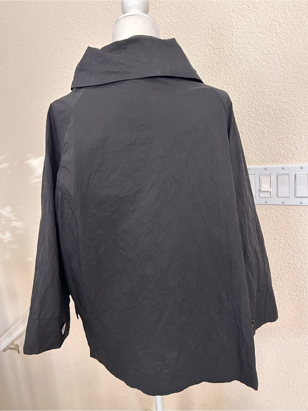 $378 Ruti Black Crinkle Swing Jacket | Avant-Garde
Funnel Collar | Lagenlook S/M - Picture 5 of 11